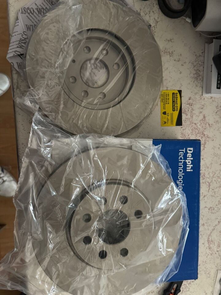 ASTRA H  /ASTRA G/ MERİVA/ZAFİRA ÖN DİSK TAKIM 5 BİJON   delphi MARKA  1686333280