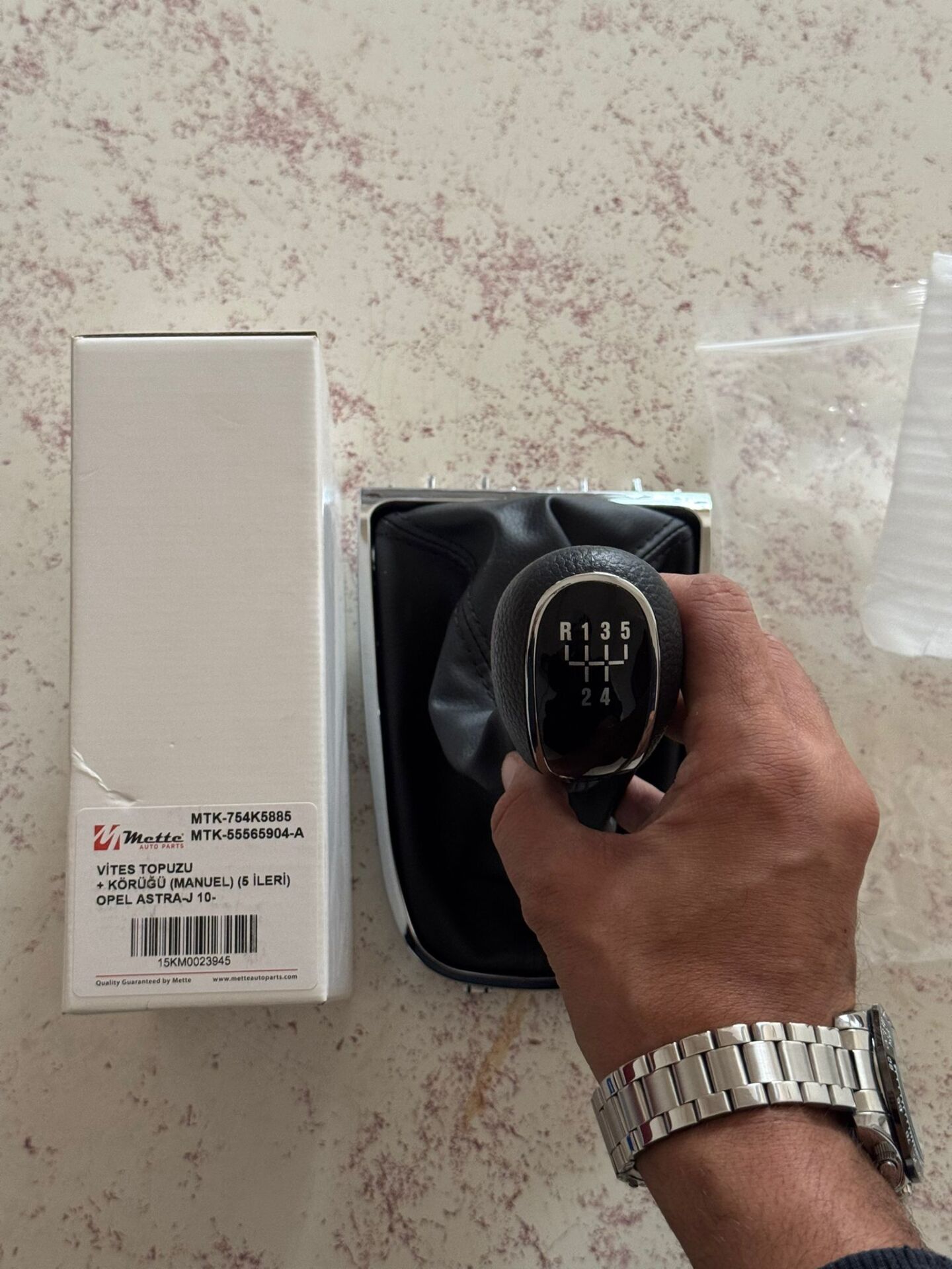 ASTRA J VİTES KÖRÜĞÜ+TOPUZU 5 İLERİ