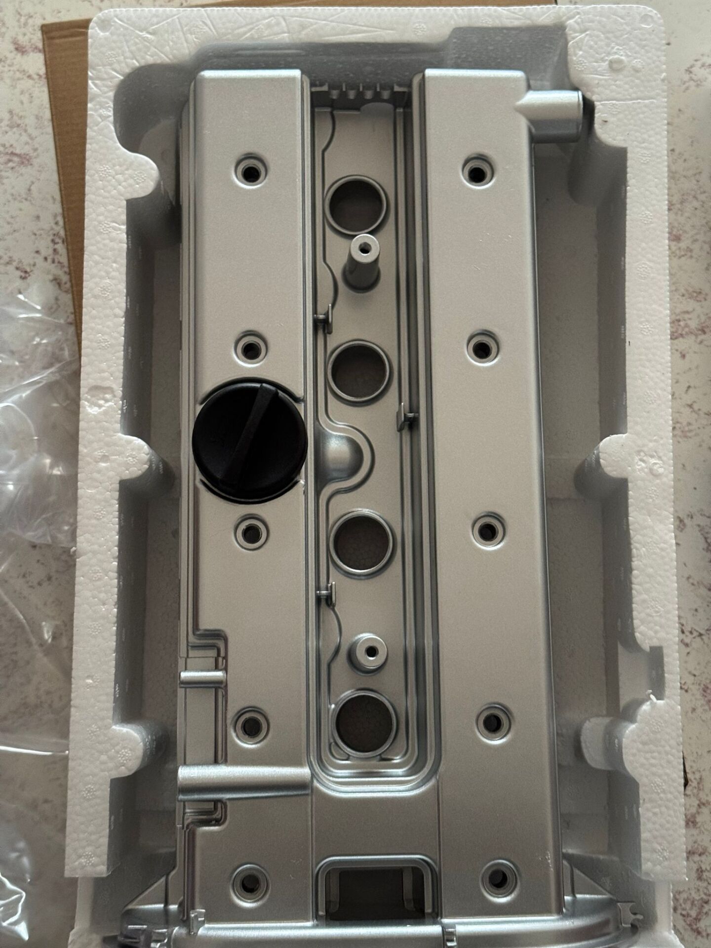 VECTRA B 2.0 KÜLBÜTÖR ÜST KAPAĞI (METAL) WİSCO 0607572