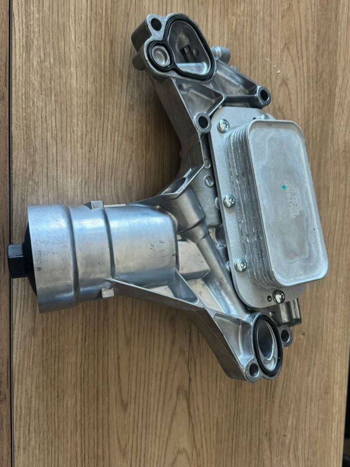 Opel astra h 1.6 xer  yağ soğutucu orjinal   2140364