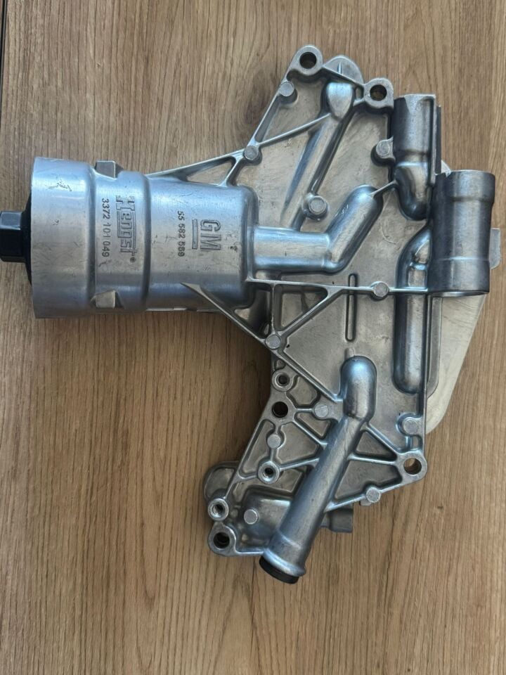 Opel astra h 1.6 xer  yağ soğutucu orjinal   2140364