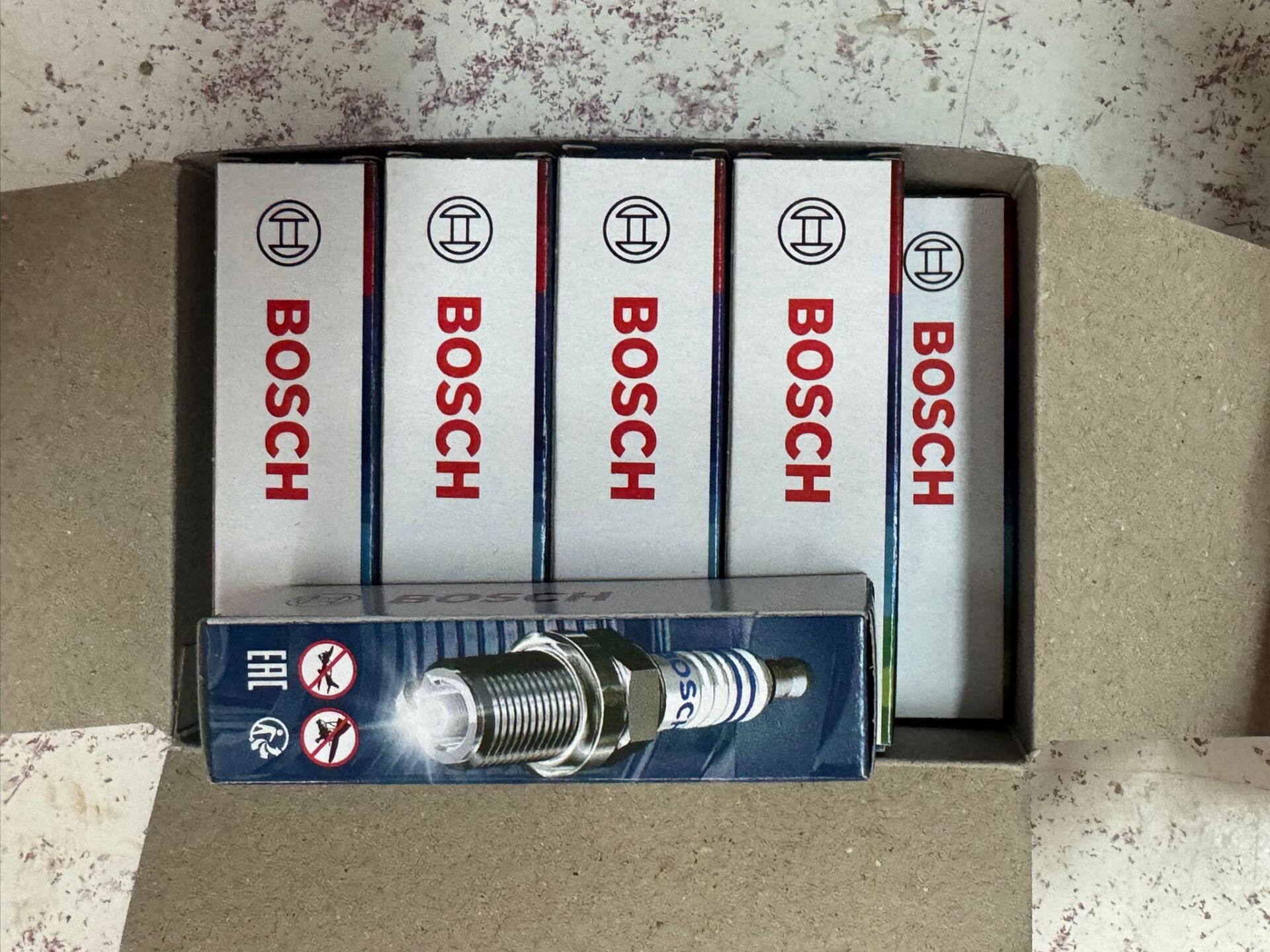 Bosh Tek Tırnak Buji Astra  J Astra H Astra G Cruze 1214031