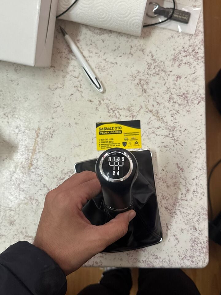 astra H 5 İleri Vites Körügü topuzu