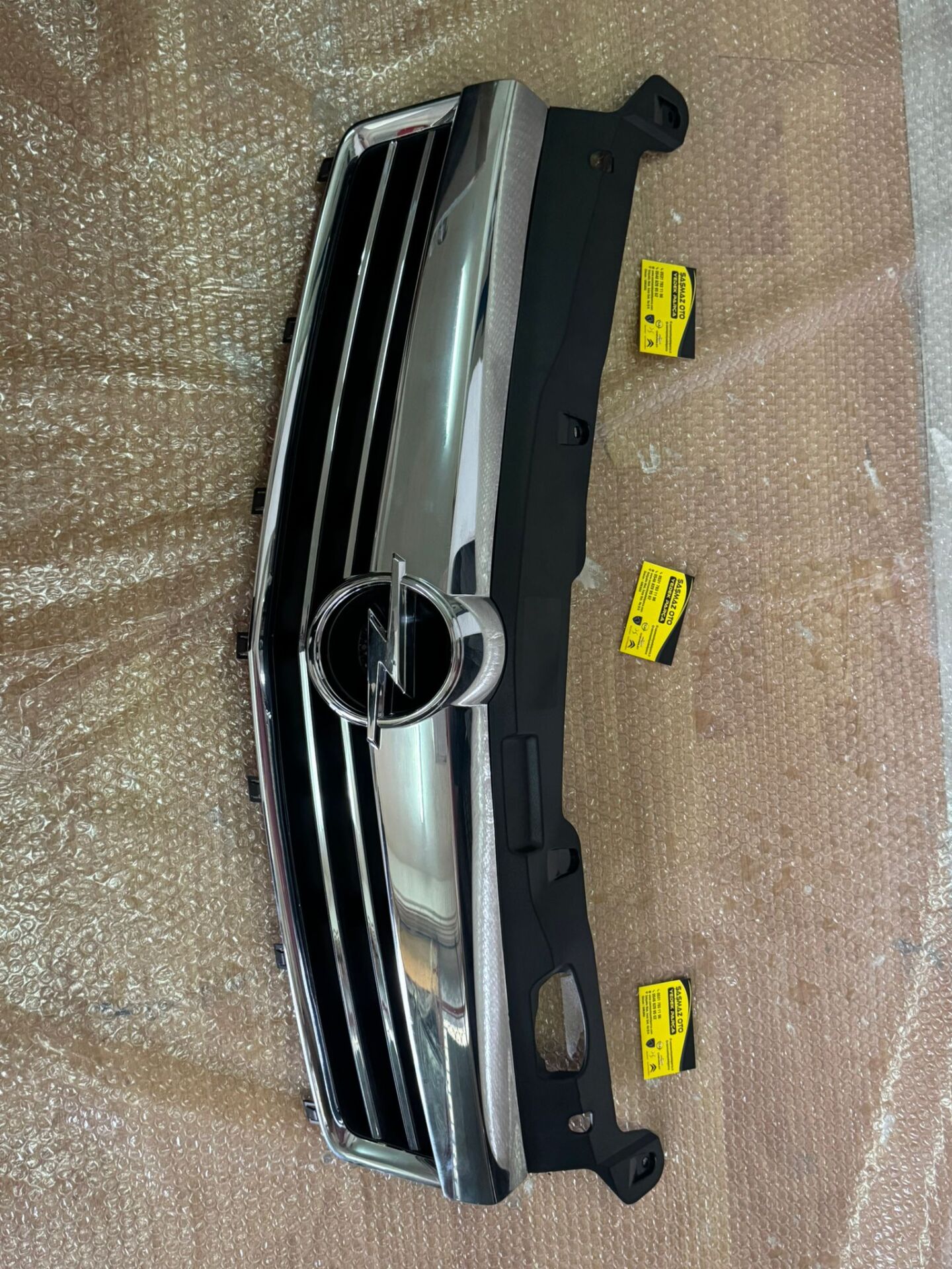 Opel Astra H Ön Panjur 2007-2011 Komple