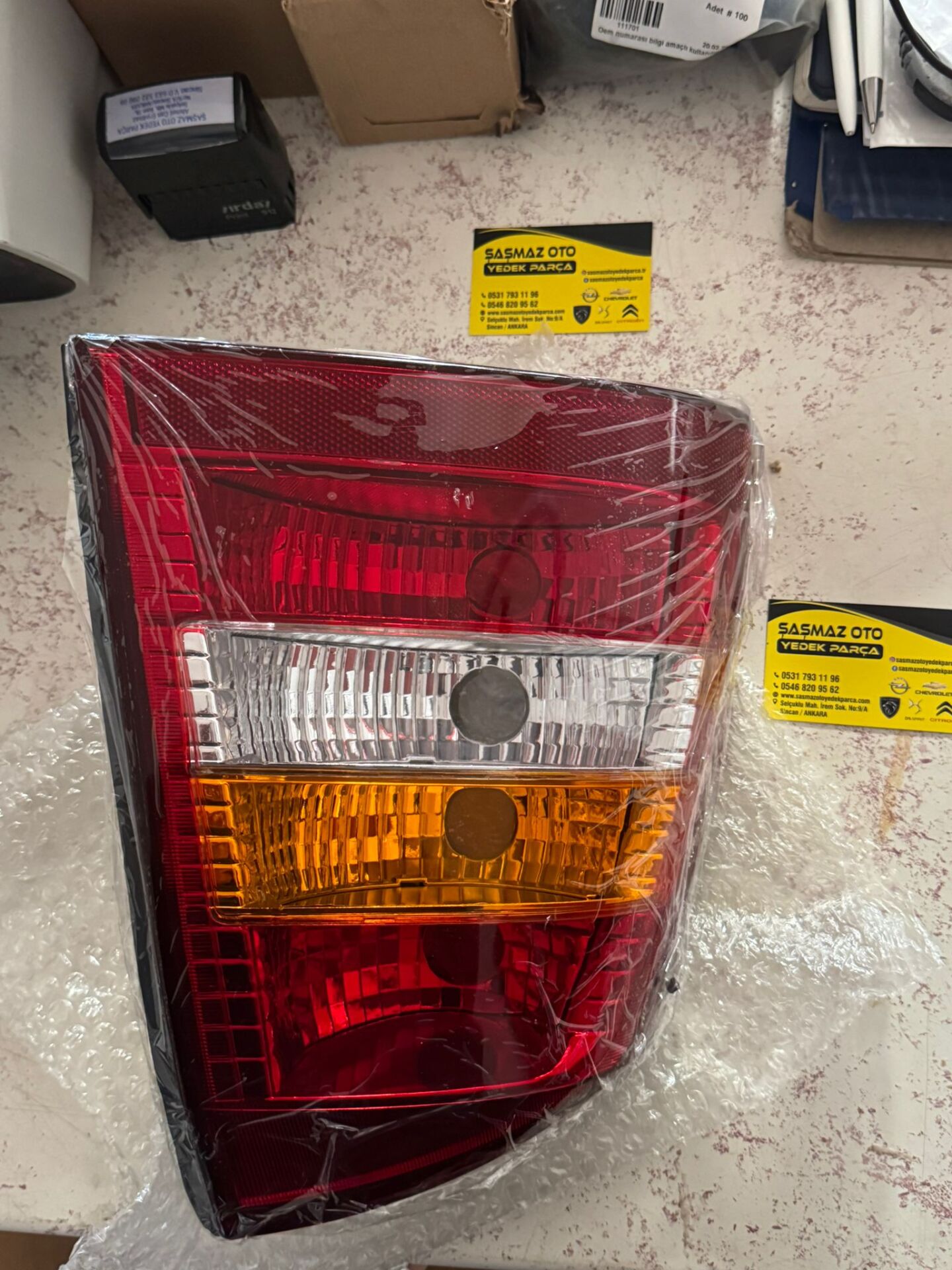 Opel Astra G Sedan sağ Stop Lambası Sarı  İthal 6223023