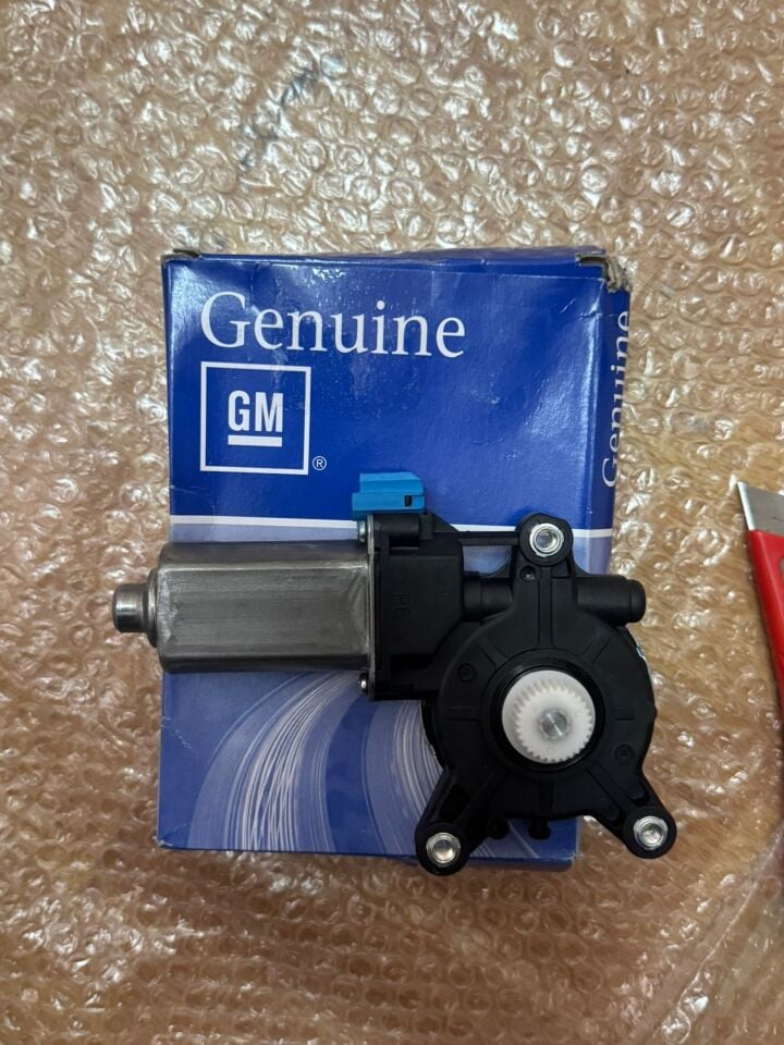 Chevrolet Lacetti Cam Motoru Ön Sol GM