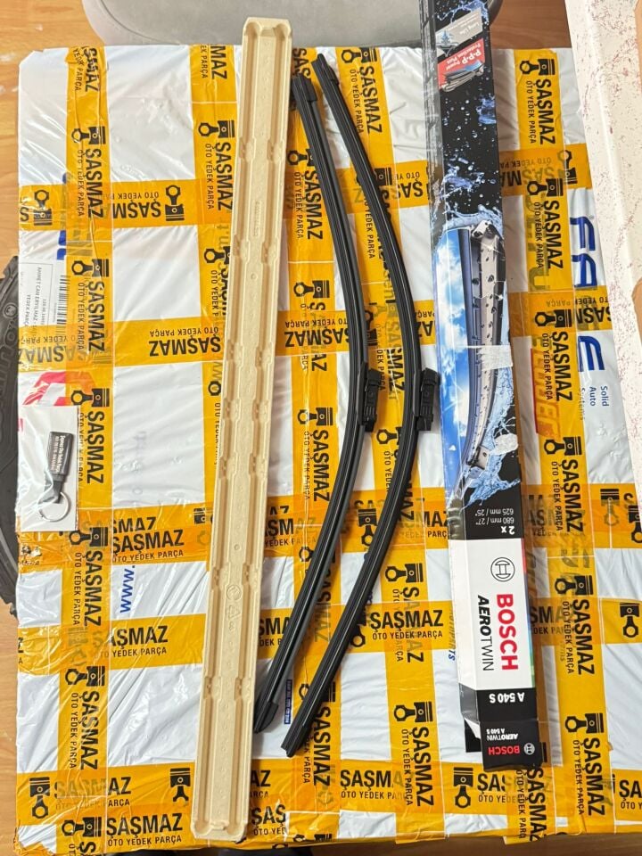 Opel Astra J Ön Silecek Seti bosh 1272031 - 95508195