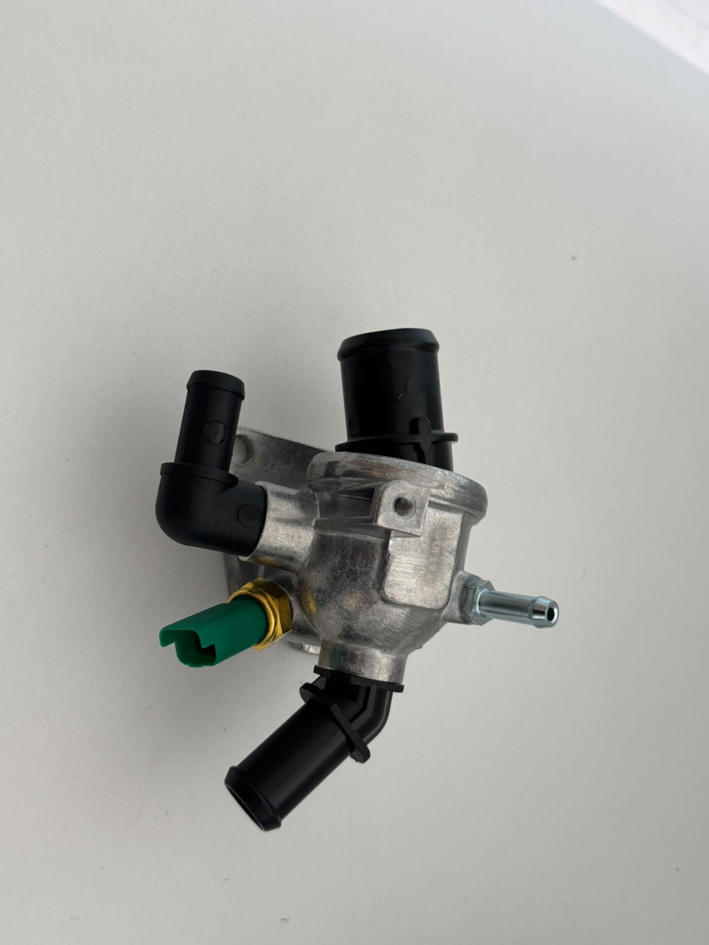 Opel Astra J H CORSA D 1.3 Dizel Termostat Wuppen Marka 1338358