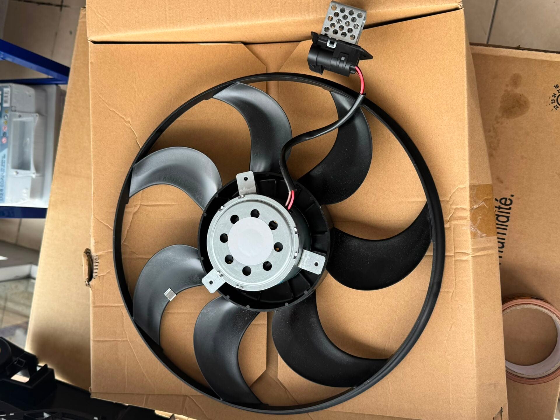 NRF 47877 | Radyatör Fan Motoru Zafira B Astra H 05 > Z14xep Z16xep Z16xer A16xer